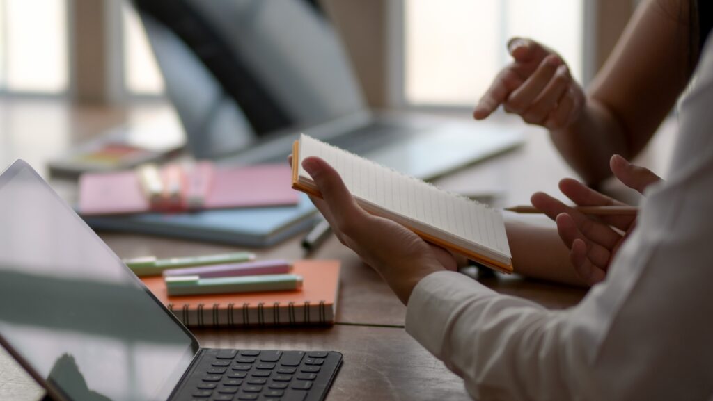 Pós-graduação encerrará o ano com defesas de tese voltadas ao segmento farmacêutico