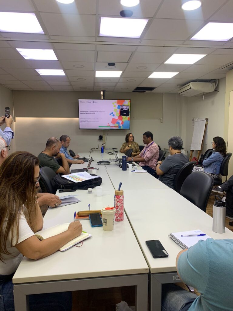 Estratégias para a aprendizagem em rede em uma instituição de CT&I em Saúde encerra  Seminários Profissionais  II do Mestrado Profissional